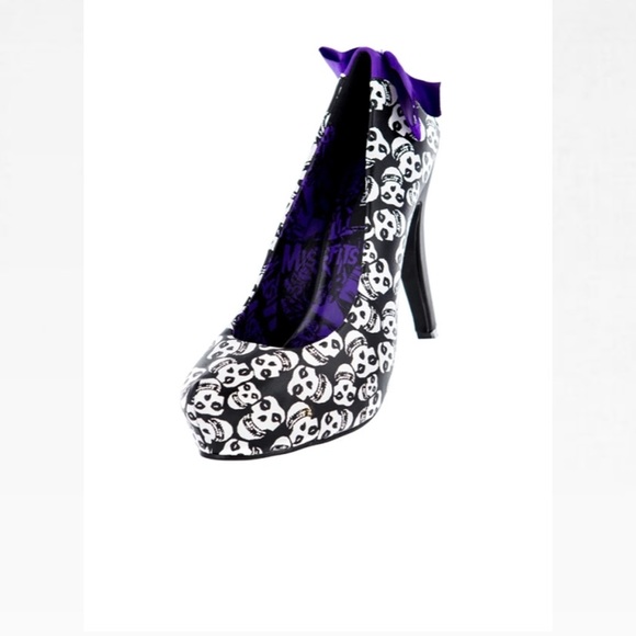 NWOT IRON FIST MISFITS HEELS (fits like a size 10) - Picture 3 of 8